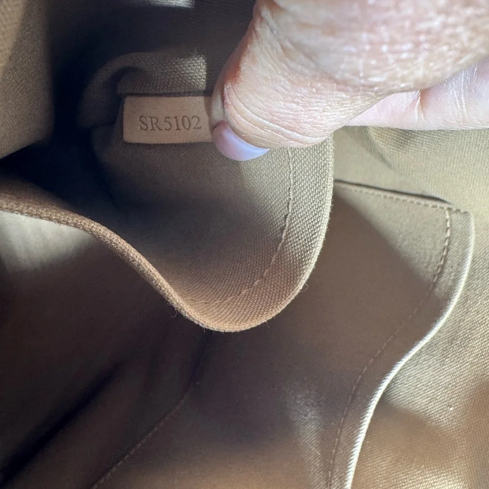 AUTHENTIC Louis Vuitton Palermo Monogram Tote Bag
